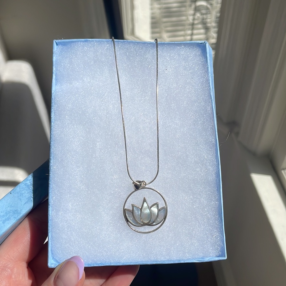 Silver lotus opal necklace